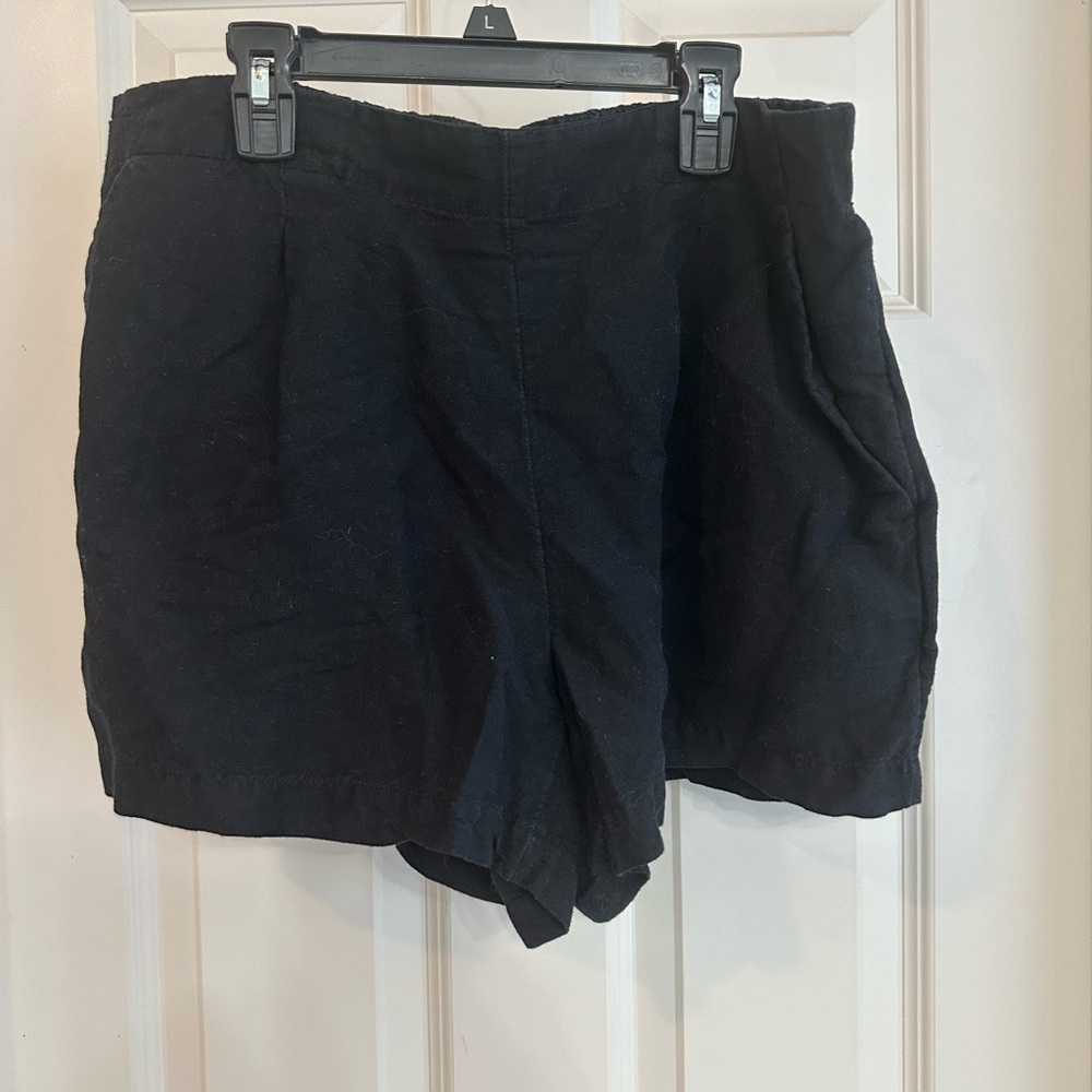 Black Linen Women's Shorts